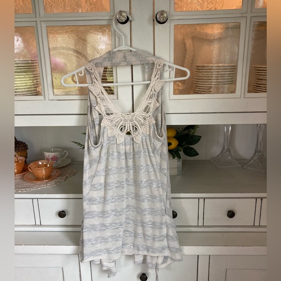 Lace Vest Cardigan - Picture 2 of 2